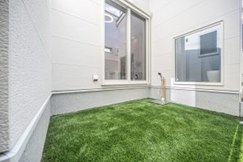 人工芝（COOL Turf&reg;）